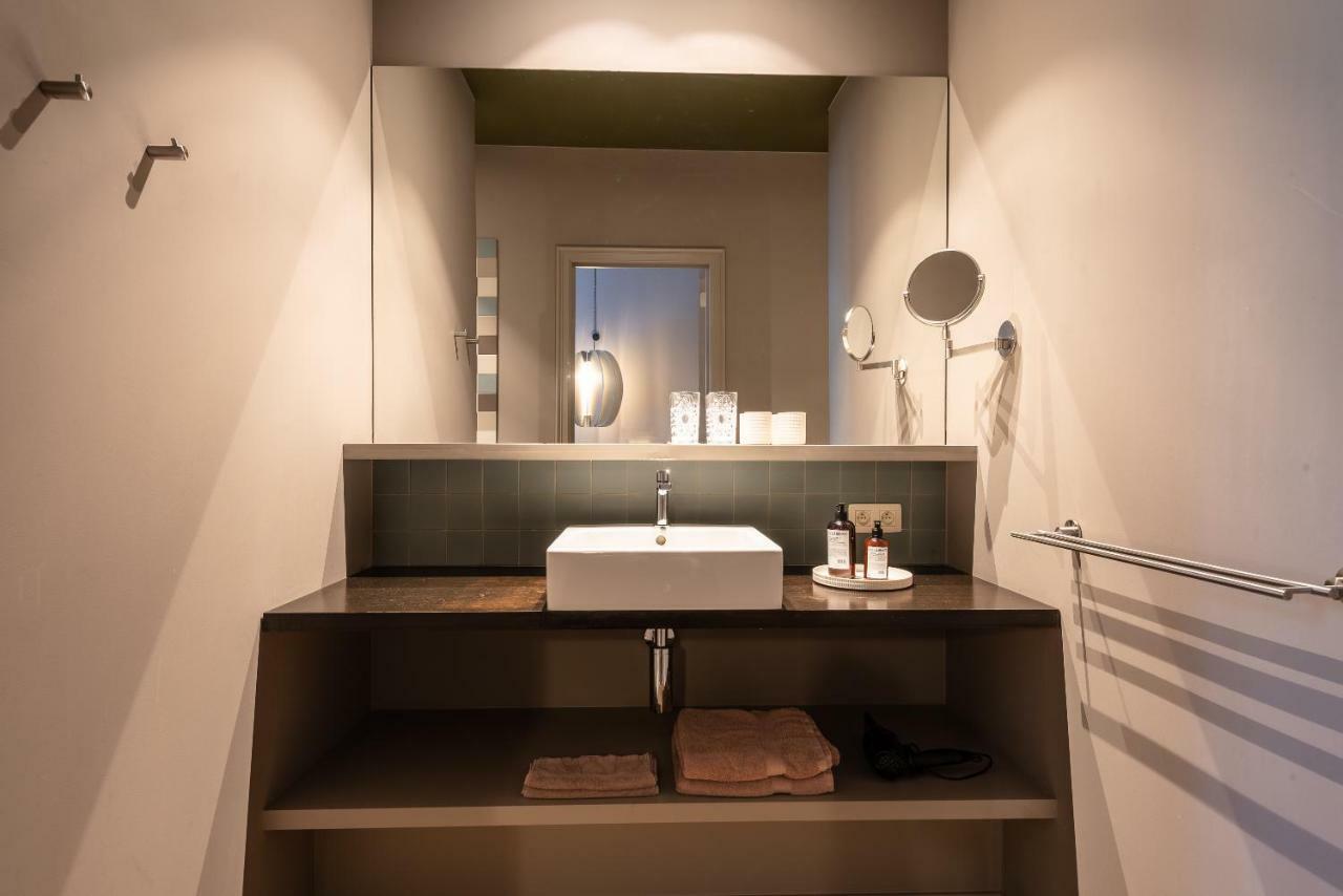 Zakske13 - Design Boutique B&B In Bruges City Centre (Adults Only) Exterior photo Bathroom